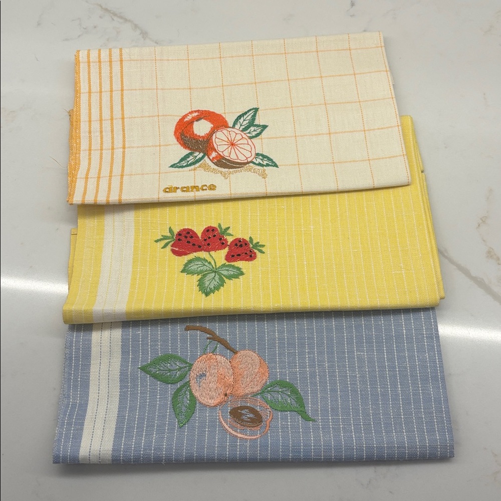 Set of 3 Vintage Italian 100% Cotton Kitchen Towels Fruit-Themed NOS